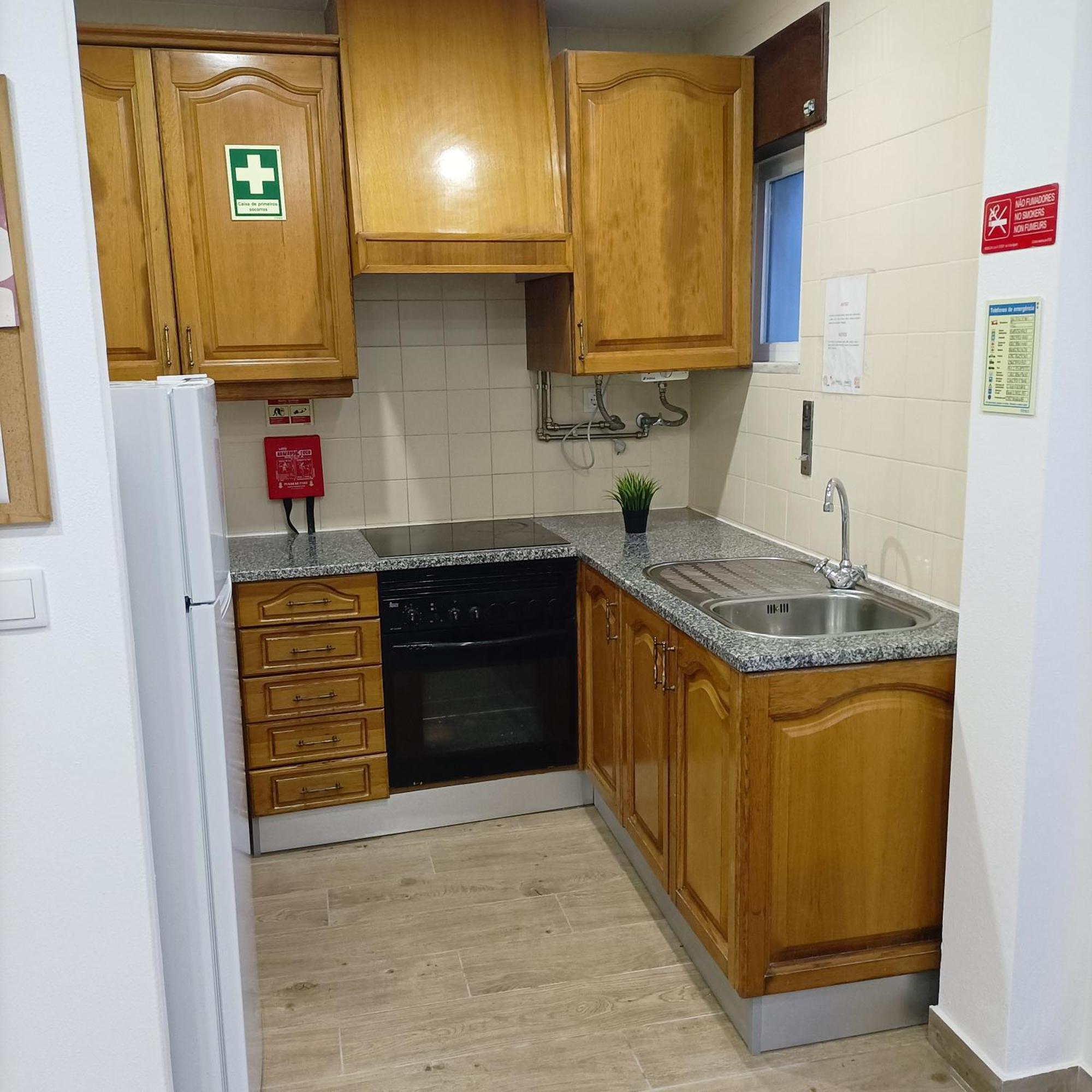 Good Vibes - Lagos Guesthouse Экстерьер фото